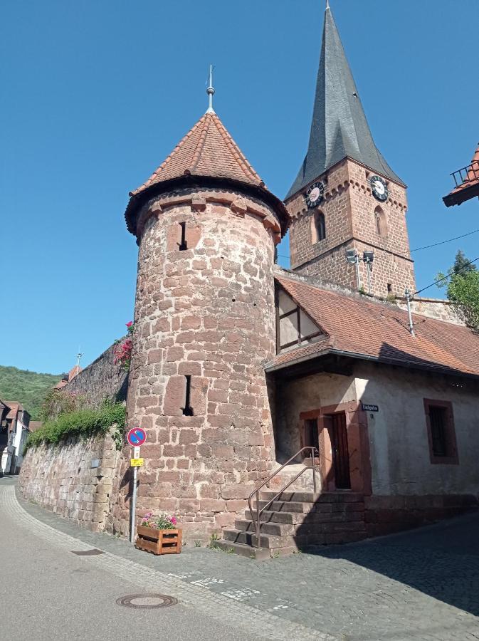 Gaestehaus Hoffmann Dörrenbach Esterno foto